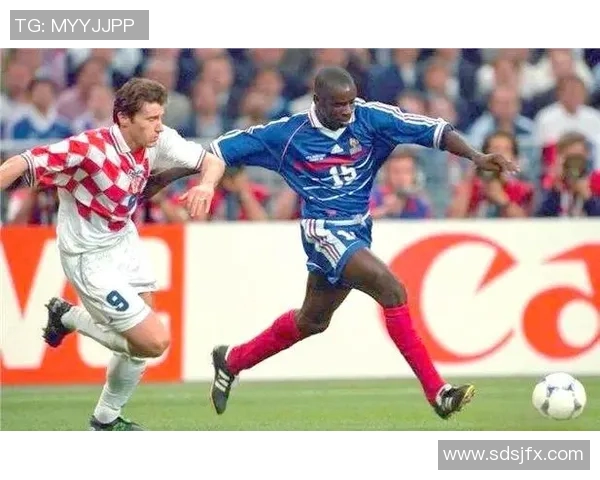 法国足球历史传奇前锋球星盘点及其辉煌成就解析